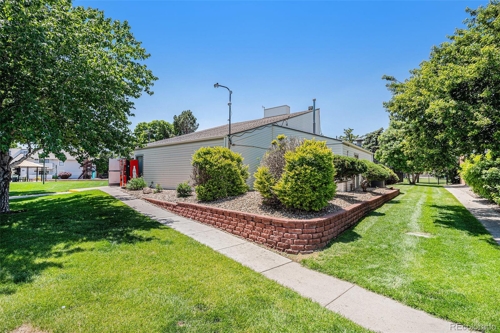 MLS Image #25 for 10150 e virginia avenue,denver, Colorado