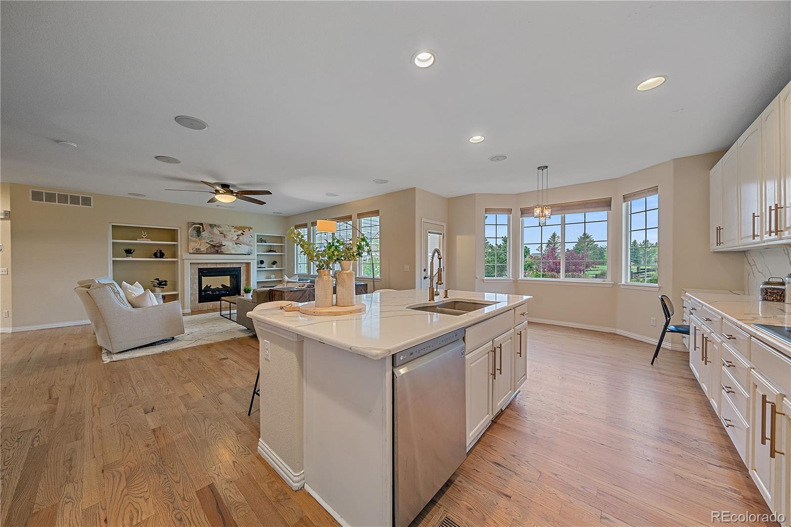 MLS Image #14 for 6393 s richfield street,aurora, Colorado