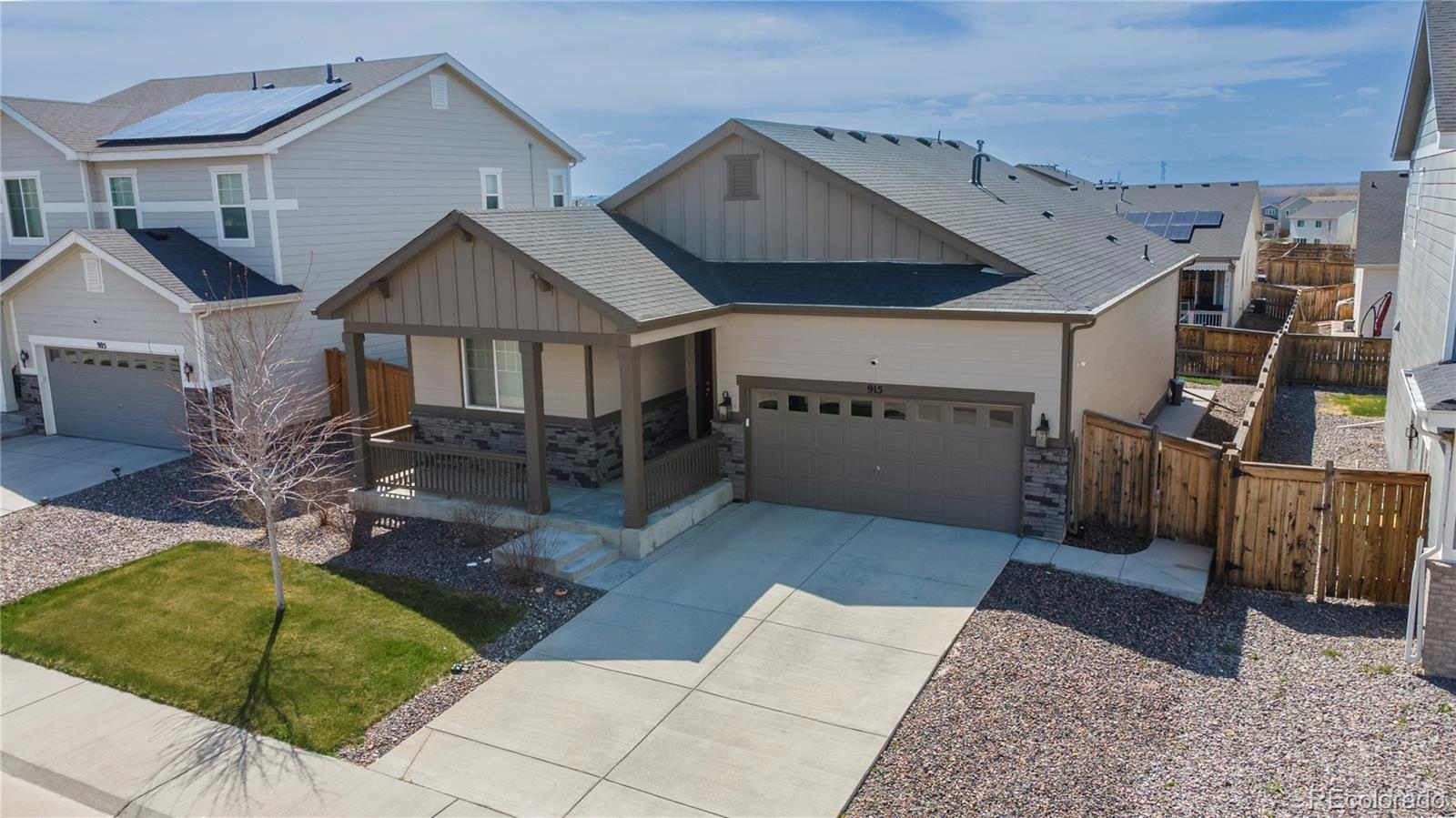 MLS Image #2 for 915 n waterloo court,aurora, Colorado