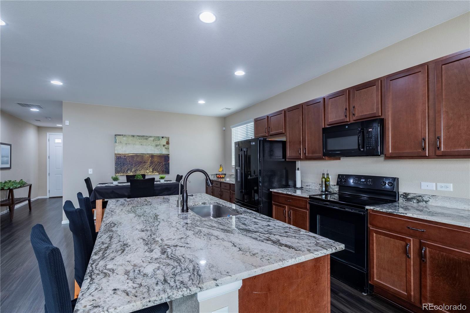 MLS Image #7 for 915 n waterloo court,aurora, Colorado