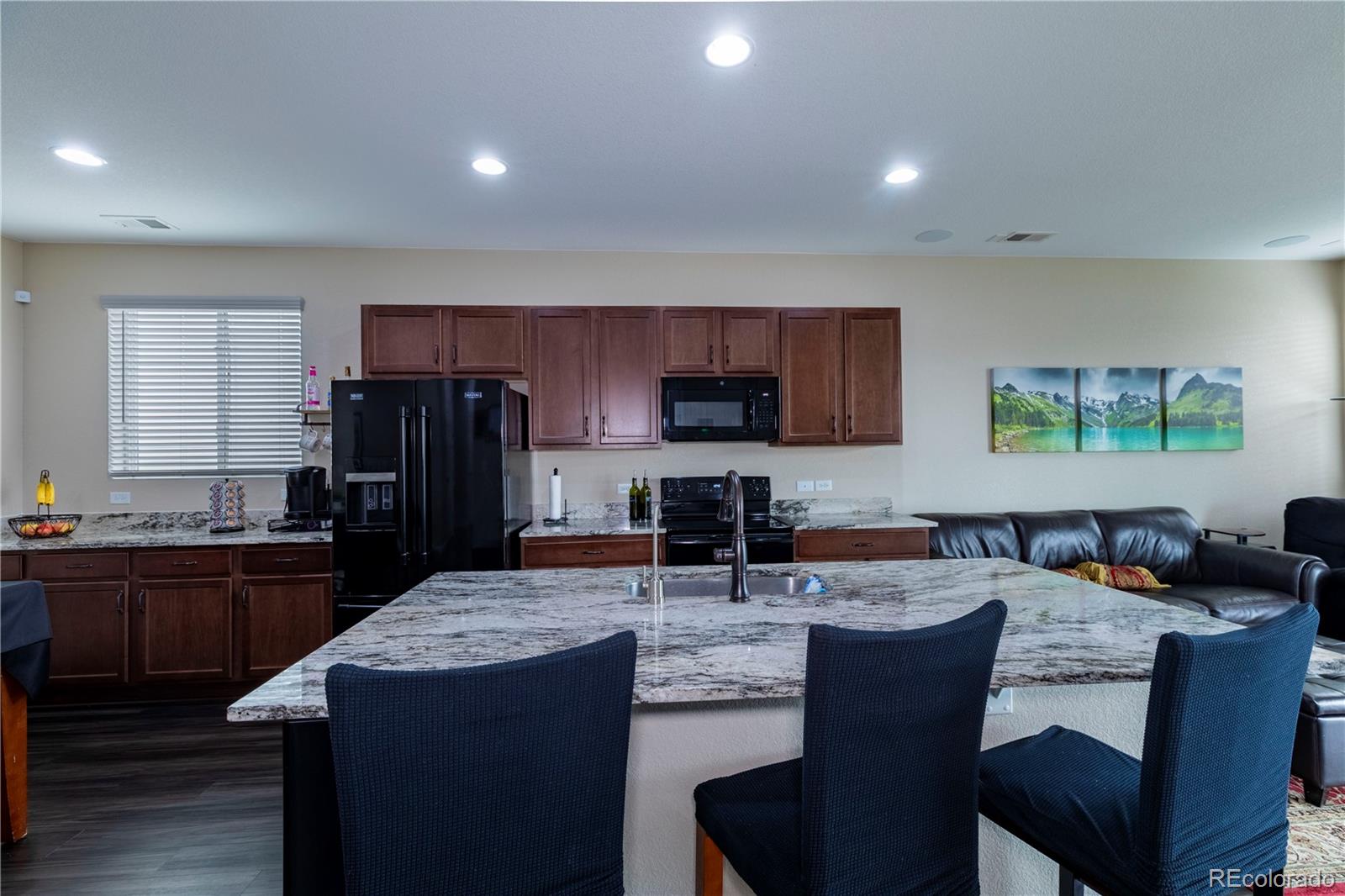 MLS Image #8 for 915 n waterloo court,aurora, Colorado