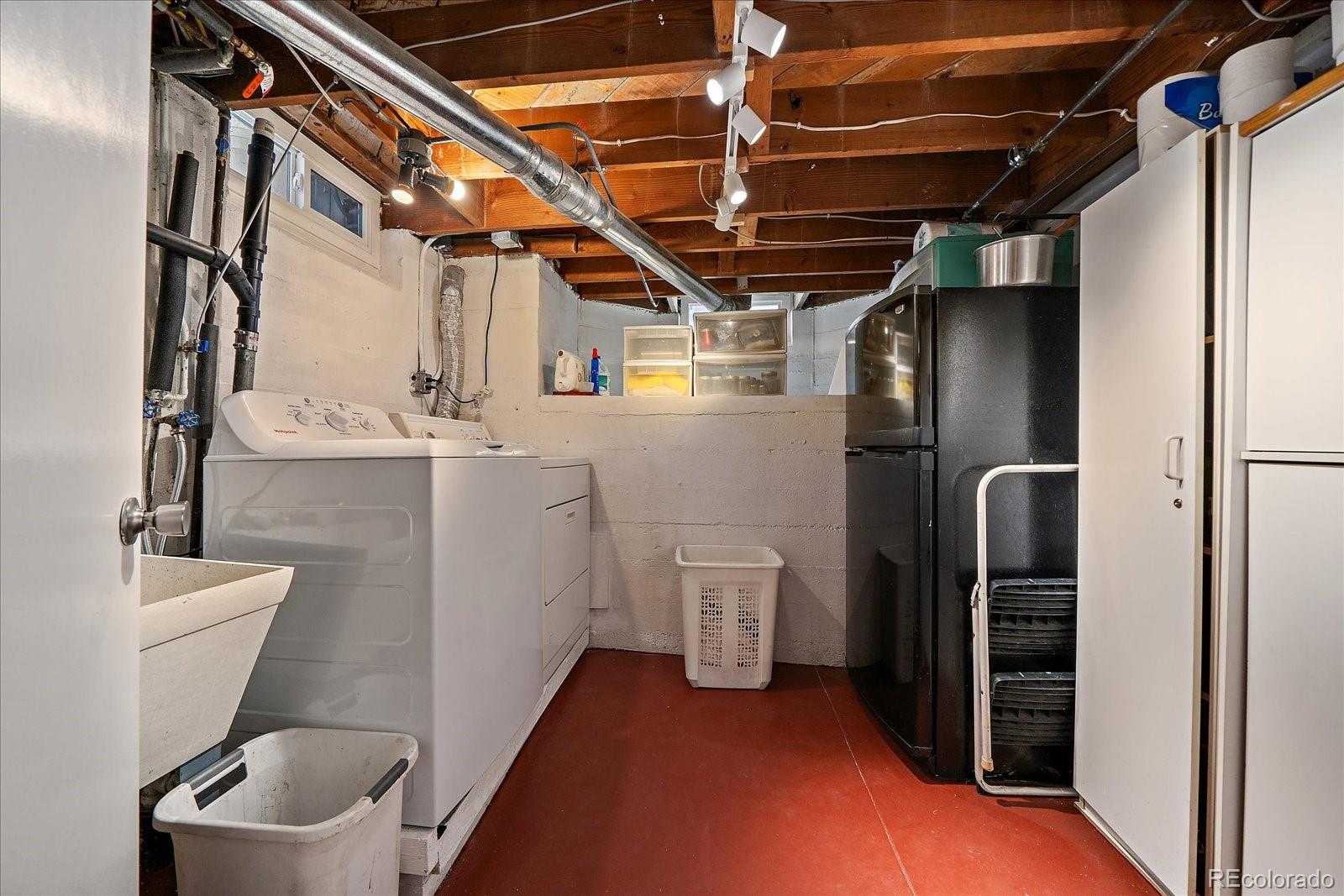 MLS Image #15 for 1572  leyden street,denver, Colorado