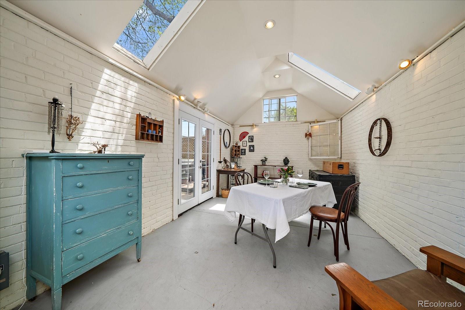 MLS Image #20 for 1572  leyden street,denver, Colorado