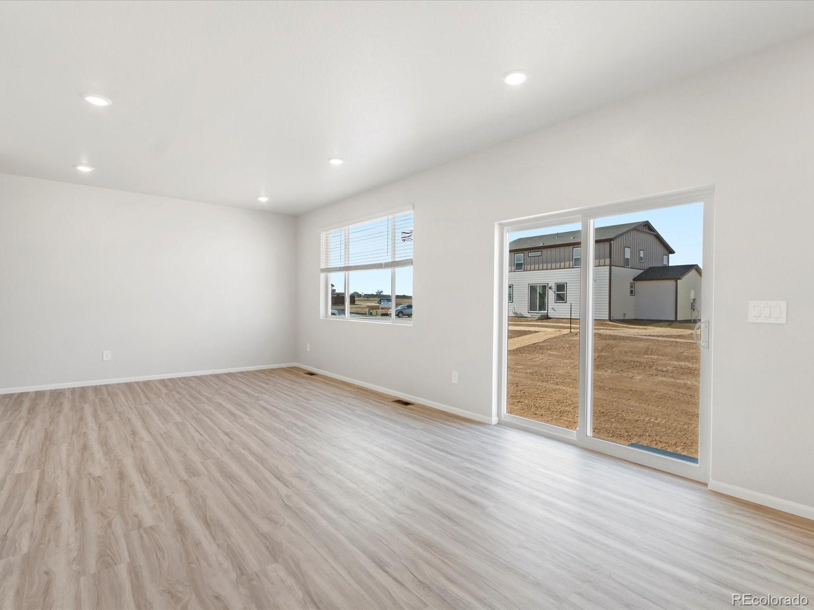 MLS Image #10 for 4691  sunsplash way,johnstown, Colorado