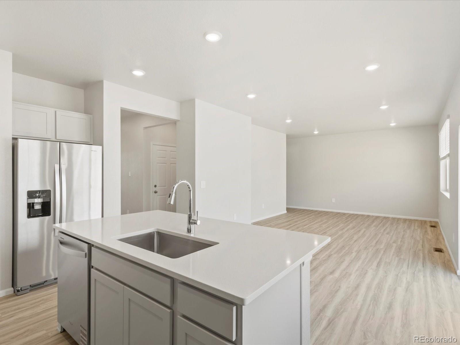 MLS Image #19 for 4691  sunsplash way,johnstown, Colorado