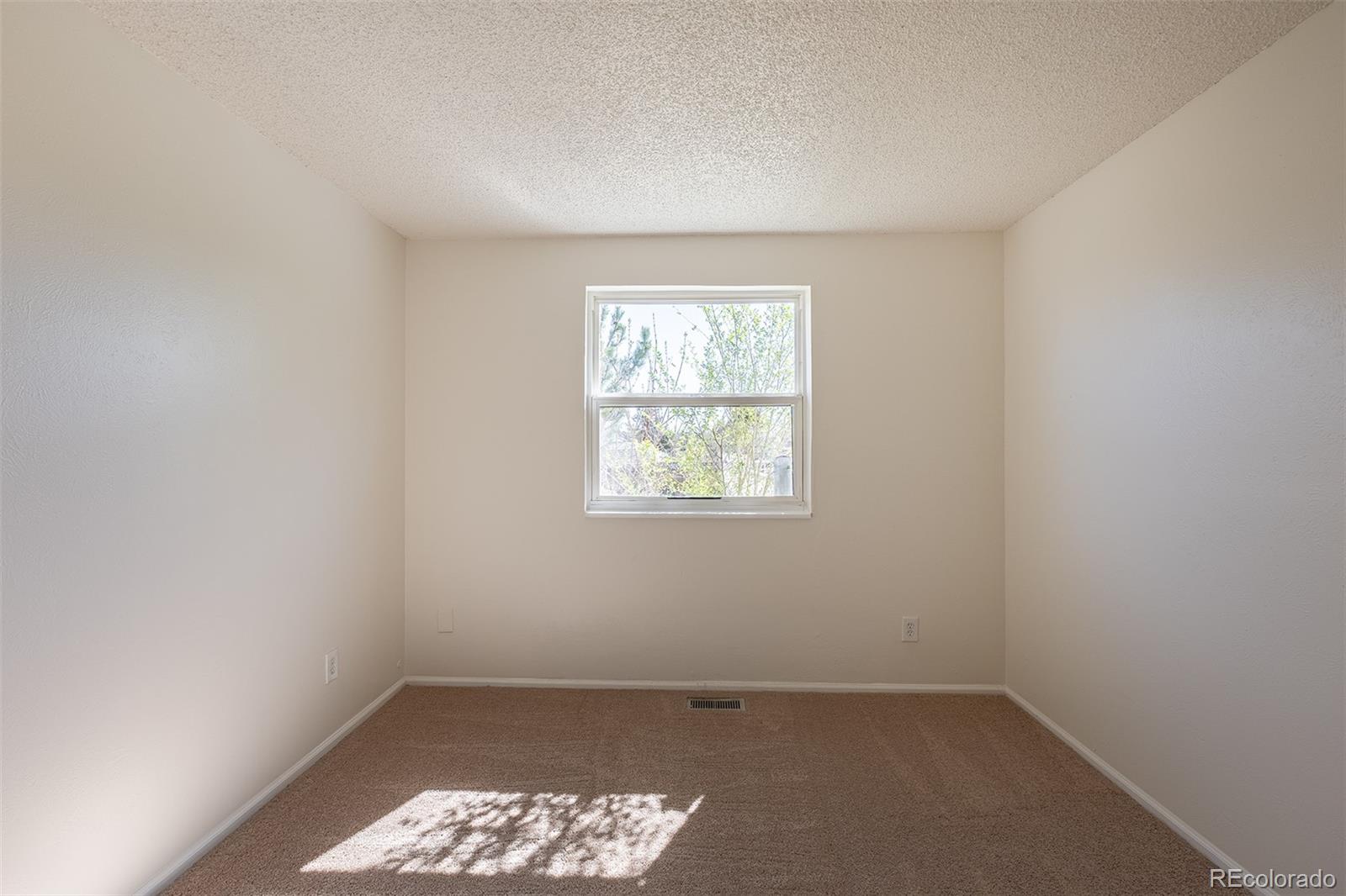 MLS Image #12 for 1266 s telluride street,aurora, Colorado