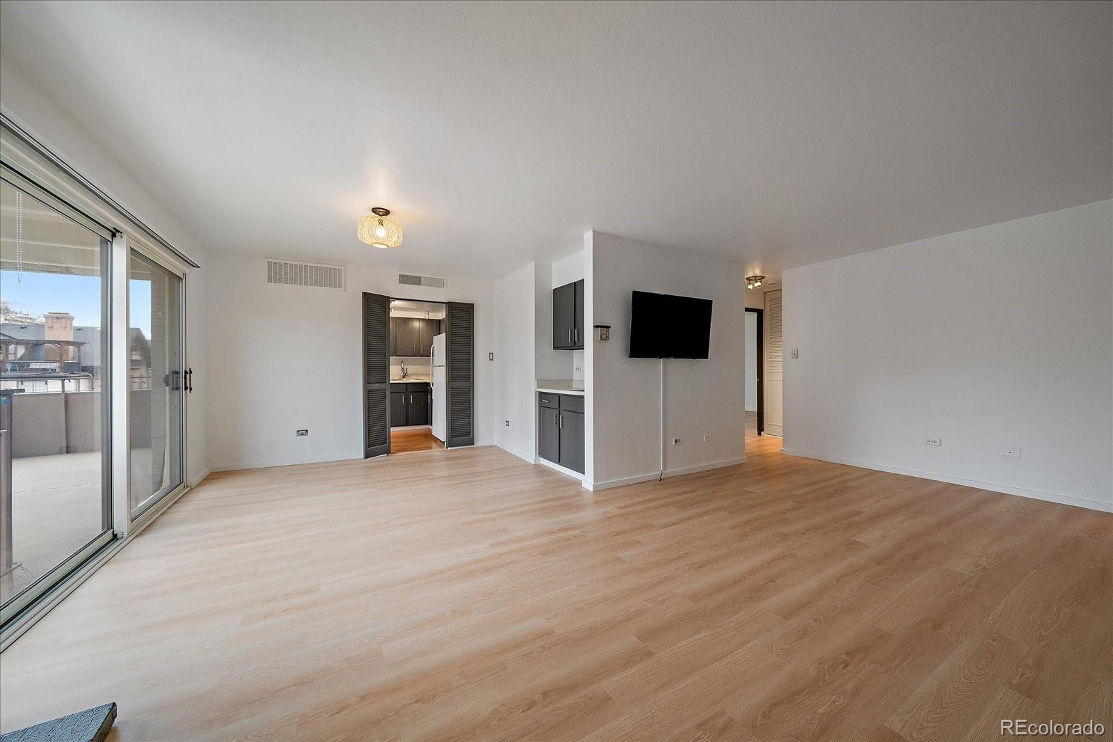 MLS Image #5 for 700 n washington street,denver, Colorado