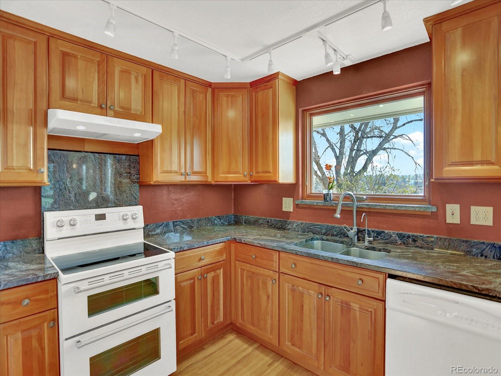 MLS Image #13 for 12798  tomahawk road,parker, Colorado