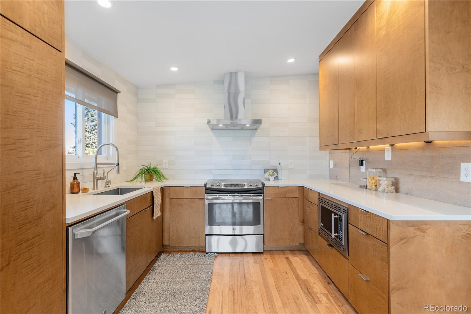MLS Image #11 for 3035 e maplewood avenue,centennial, Colorado