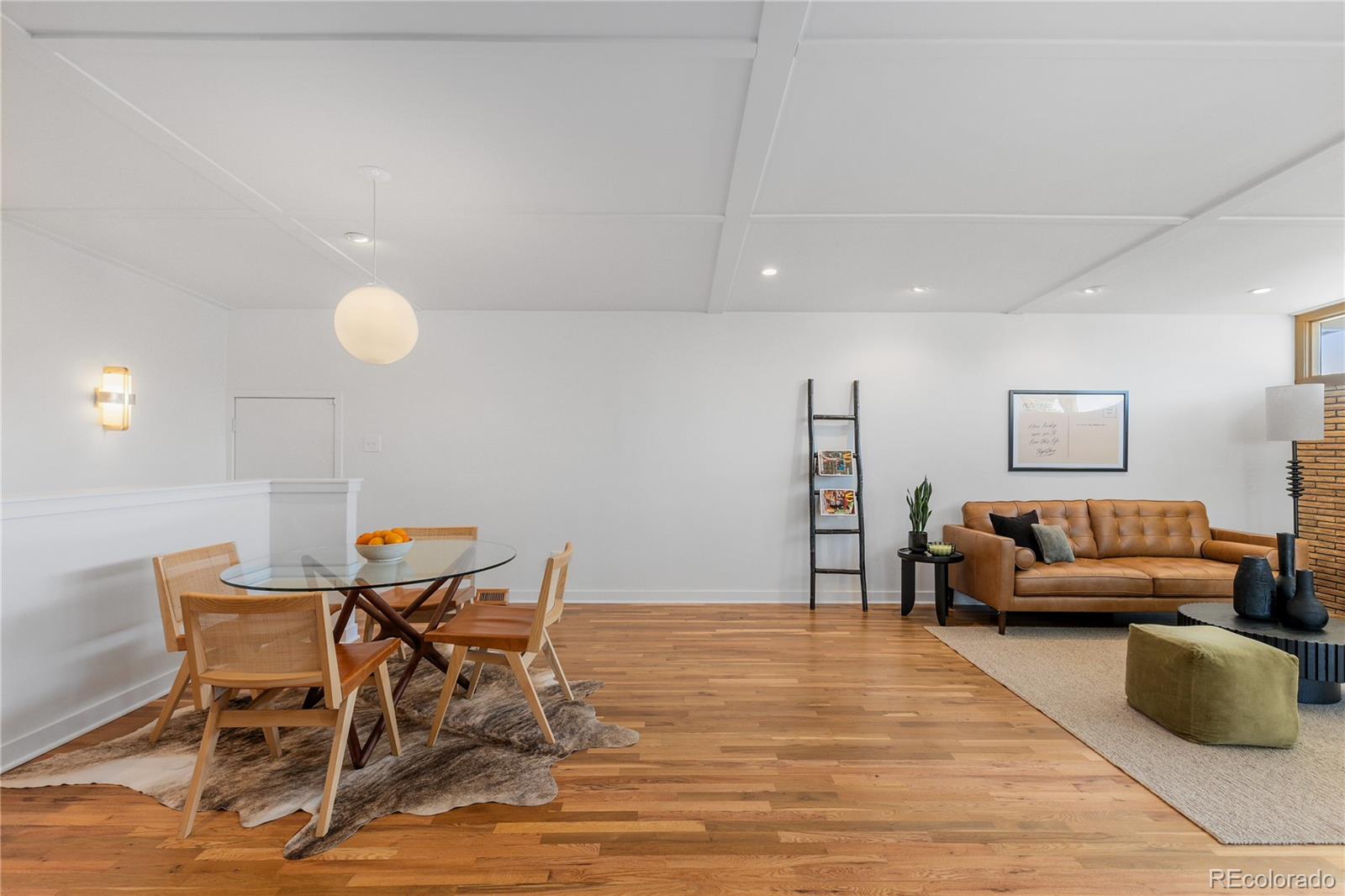 MLS Image #4 for 3035 e maplewood avenue,centennial, Colorado