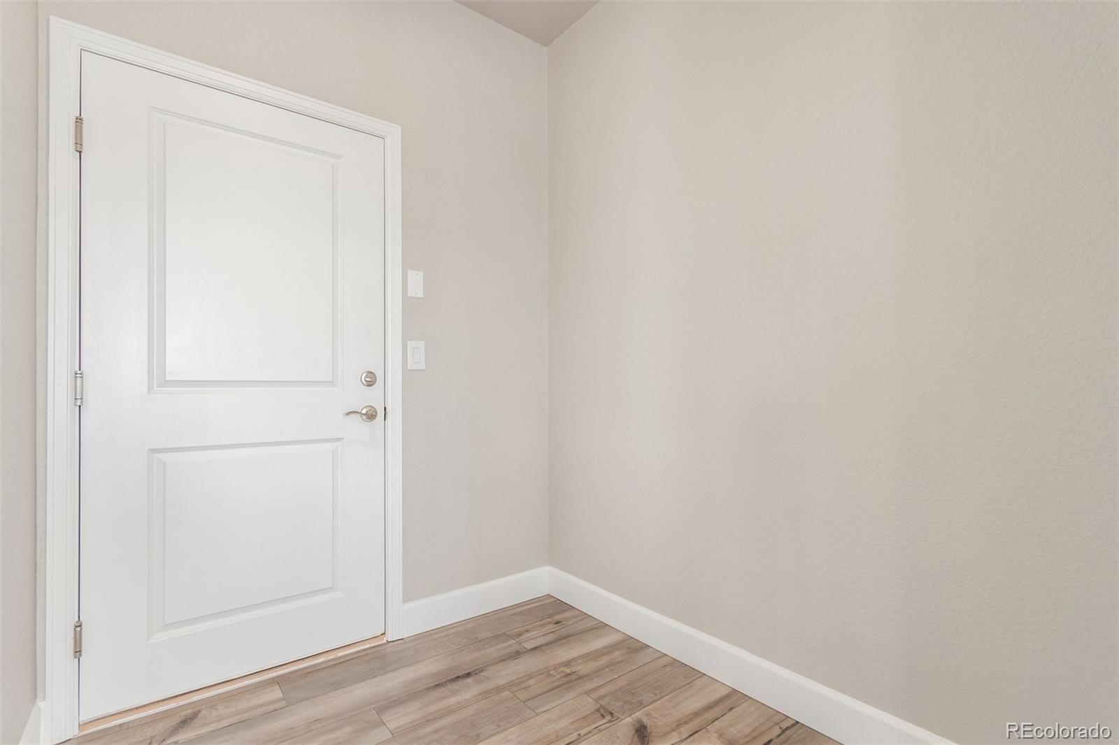 MLS Image #16 for 24046 e utah place,aurora, Colorado