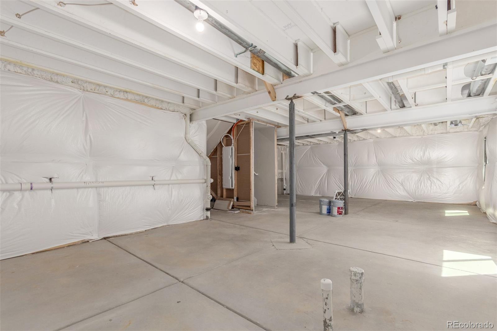 MLS Image #33 for 24046 e utah place,aurora, Colorado