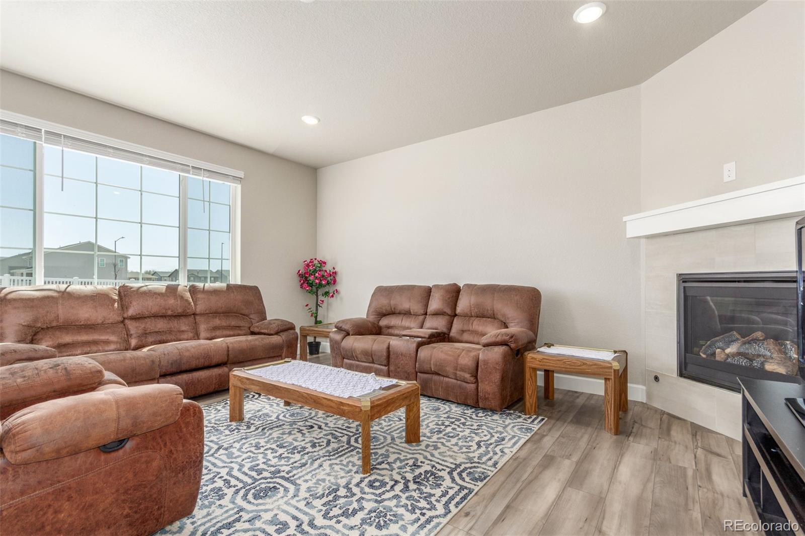 MLS Image #5 for 24046 e utah place,aurora, Colorado