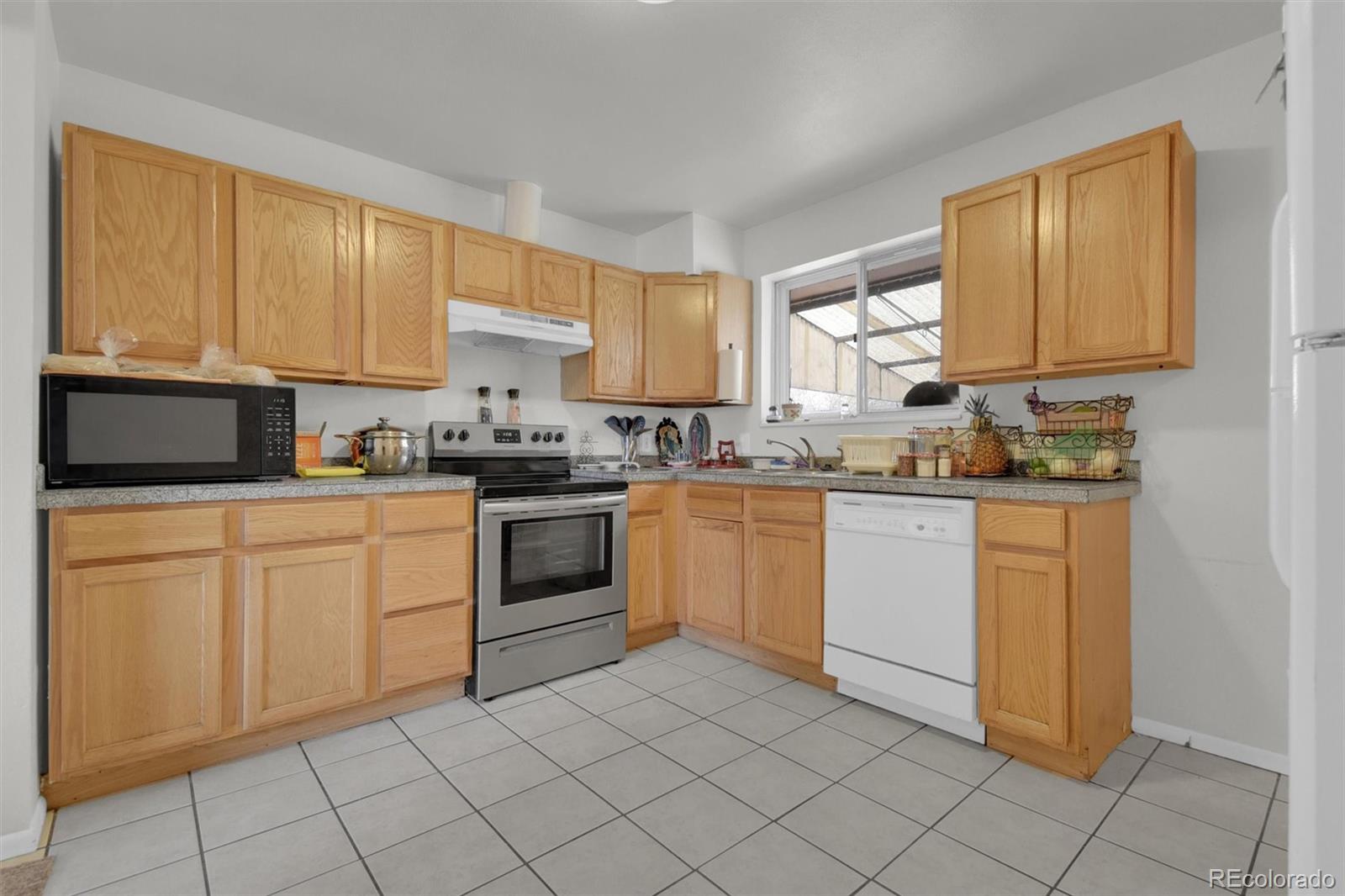 MLS Image #4 for 5052  scranton street,denver, Colorado