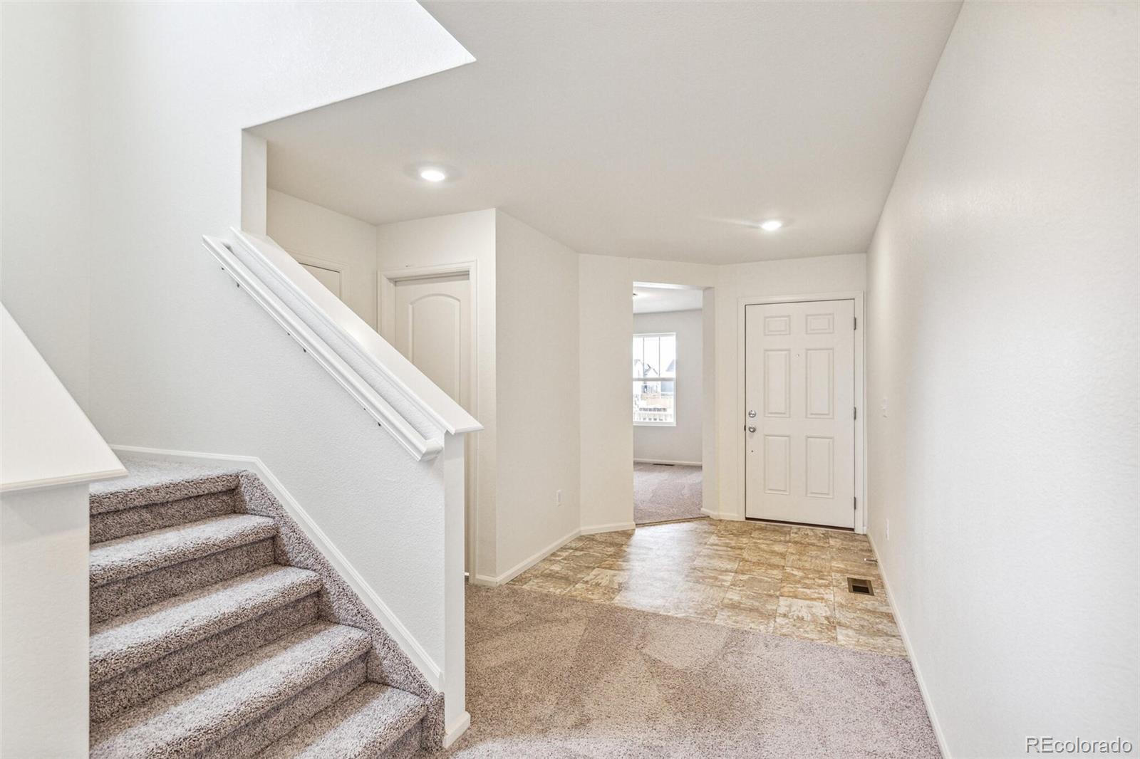 MLS Image #16 for 20724 e 57th avenue,aurora, Colorado