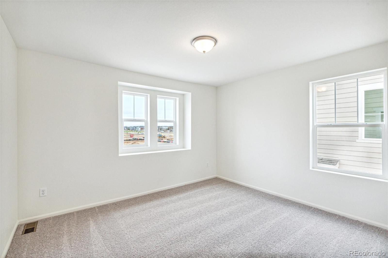 MLS Image #26 for 20724 e 57th avenue,aurora, Colorado