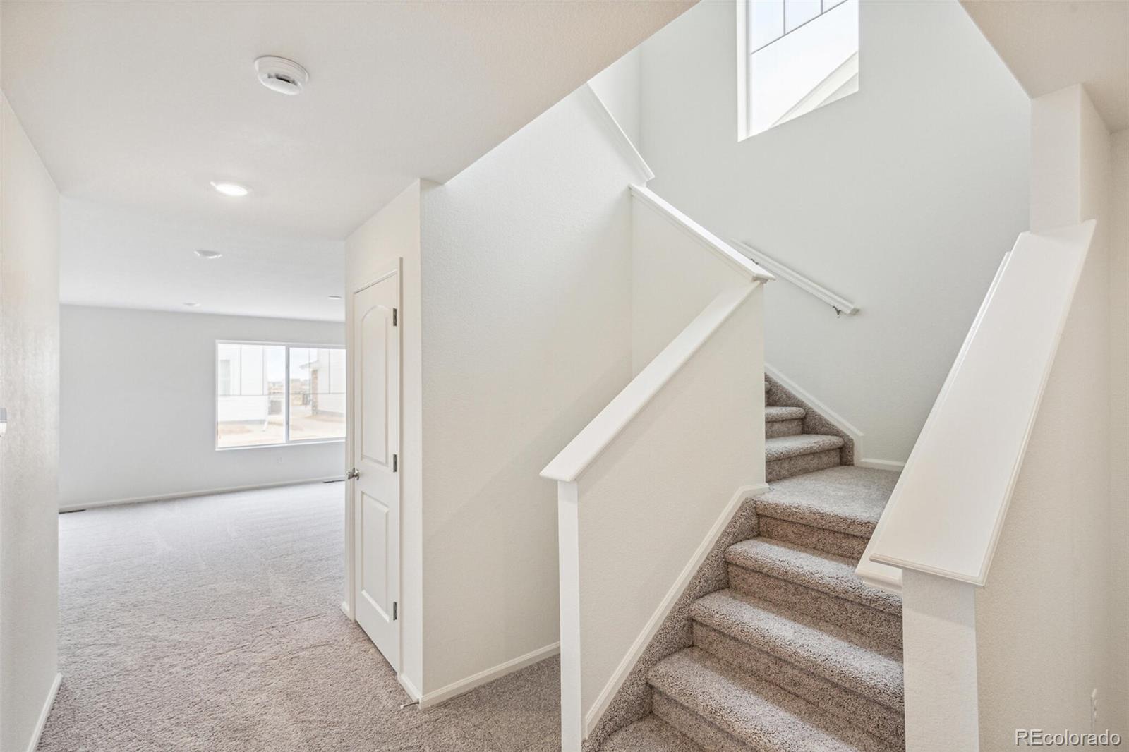 MLS Image #5 for 20724 e 57th avenue,aurora, Colorado