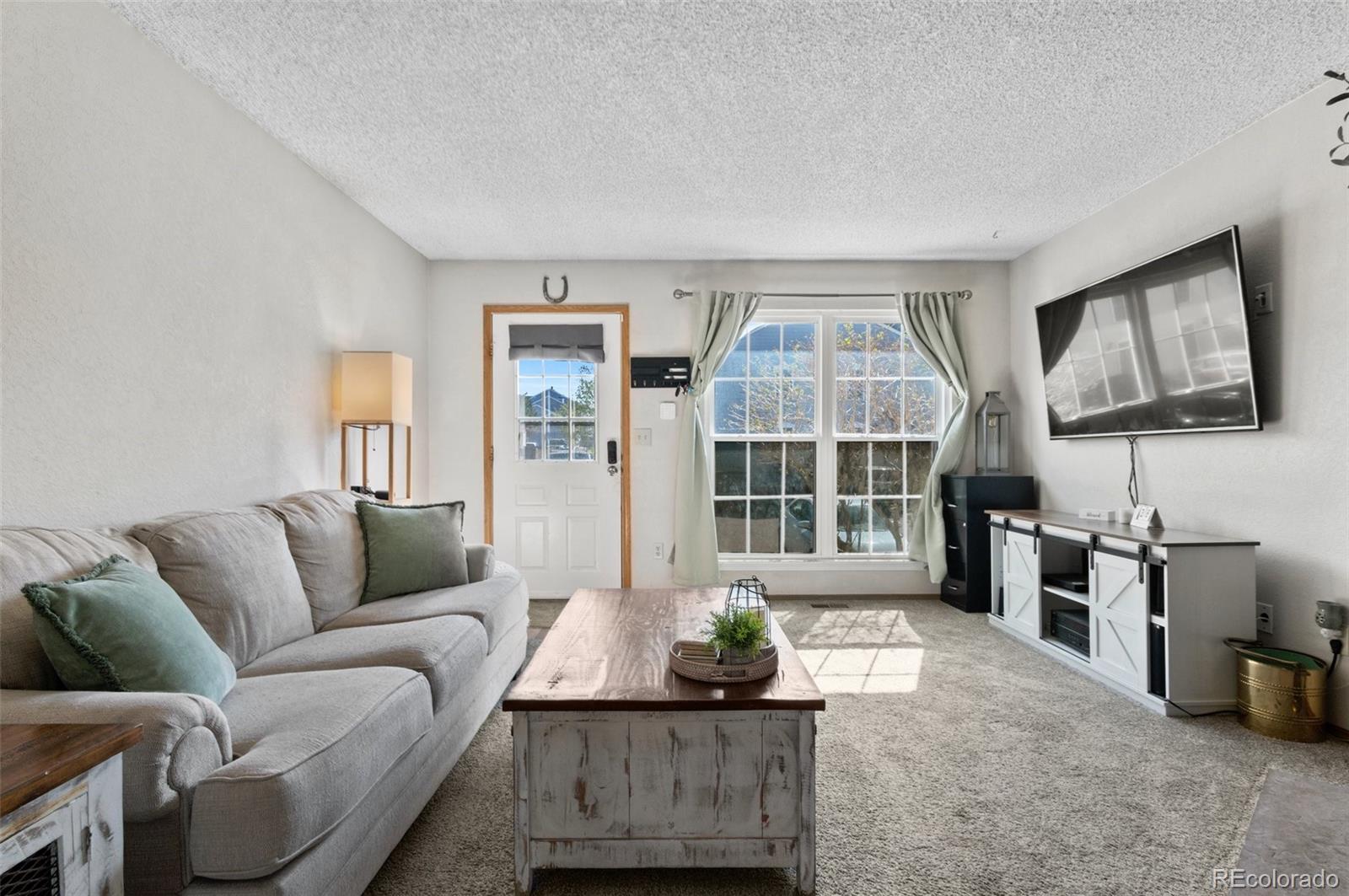 MLS Image #3 for 10715  foxwood court ,parker, Colorado