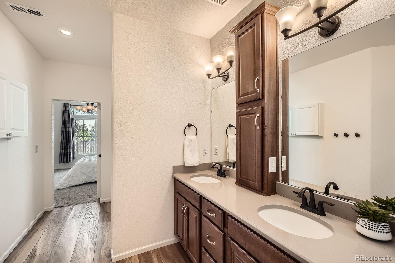MLS Image #17 for 21701 e 50th drive,aurora, Colorado