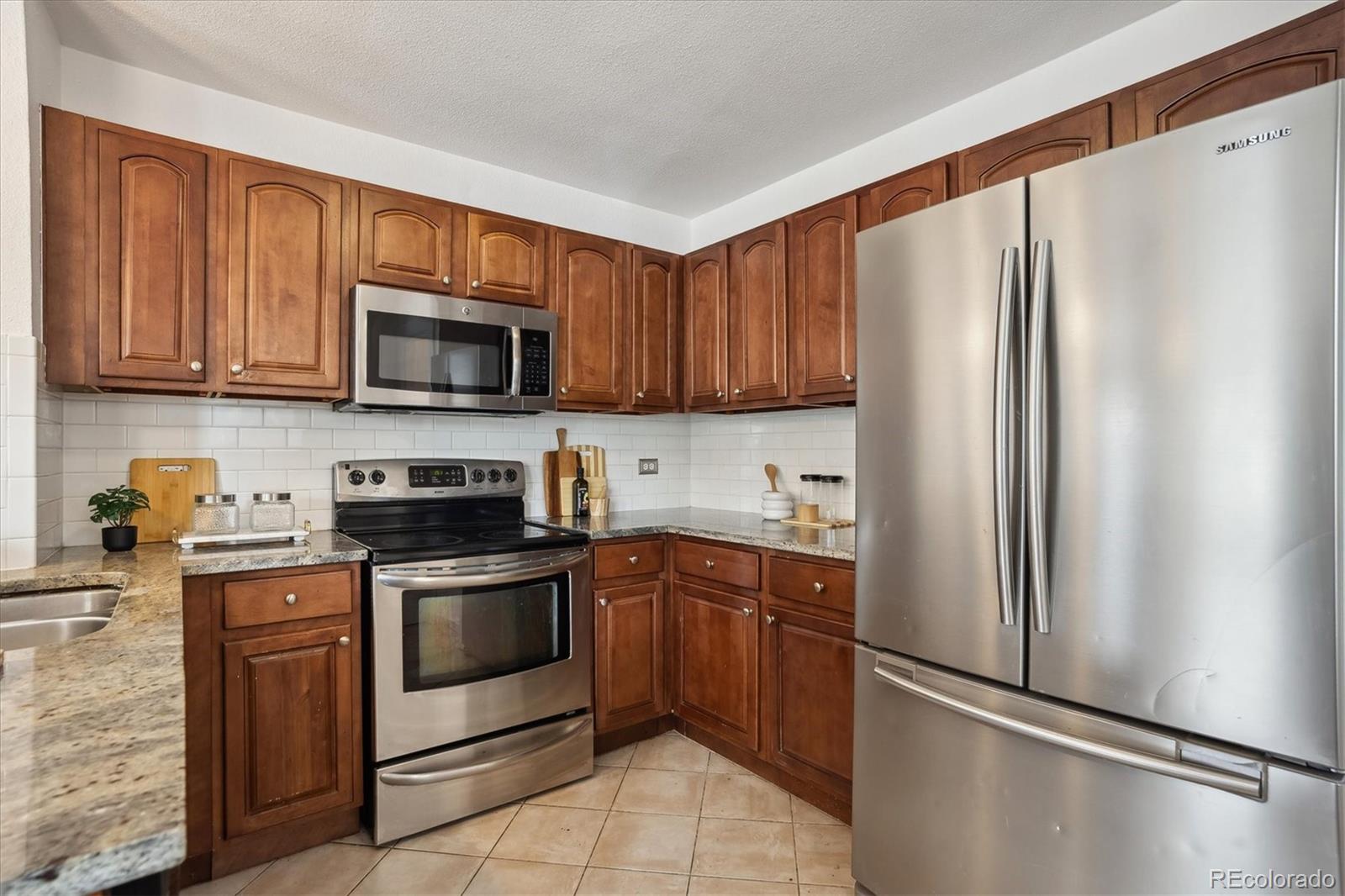 MLS Image #9 for 1736  grove street,denver, Colorado