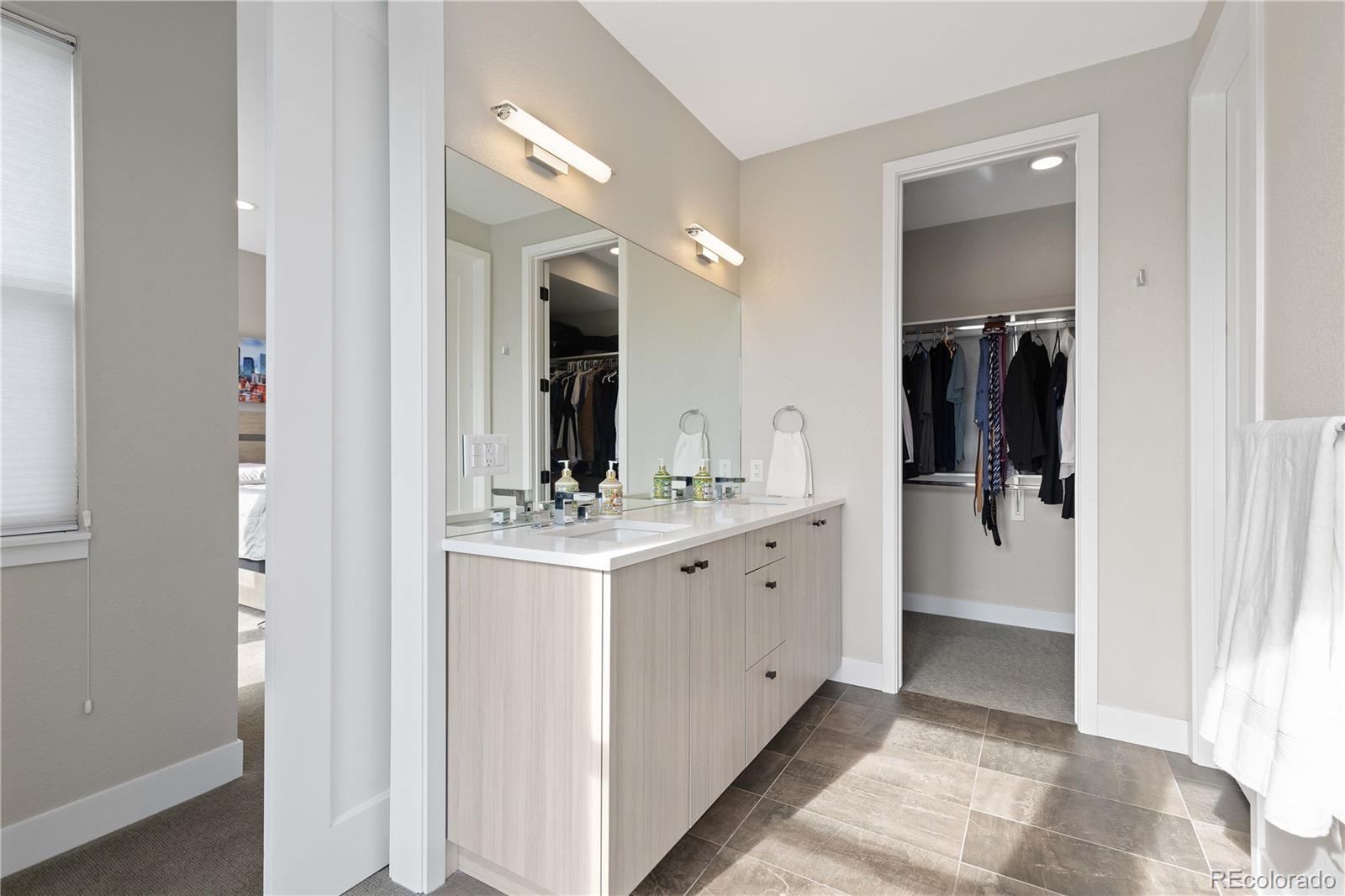 MLS Image #14 for 5026 s platte river parkway,littleton, Colorado