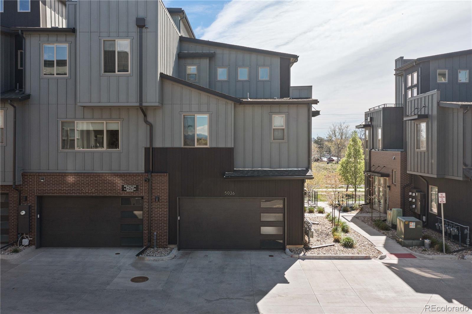 MLS Image #40 for 5026 s platte river parkway,littleton, Colorado
