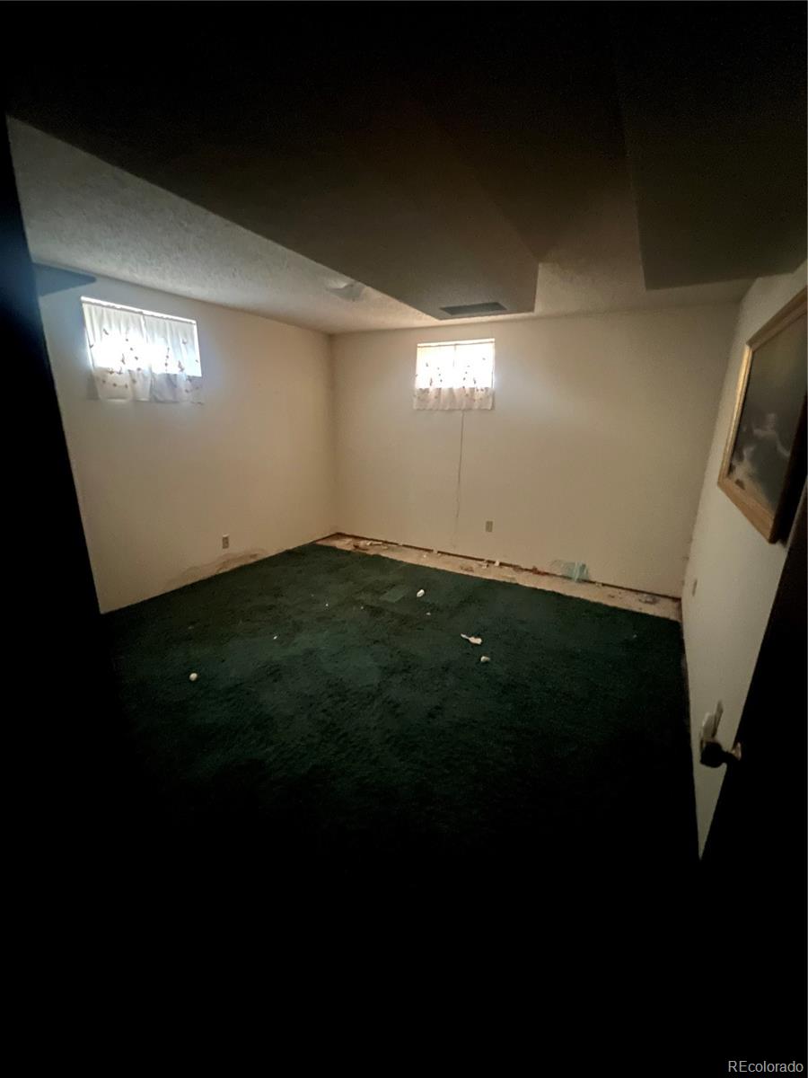 MLS Image #11 for 1654  longbranch street,strasburg, Colorado