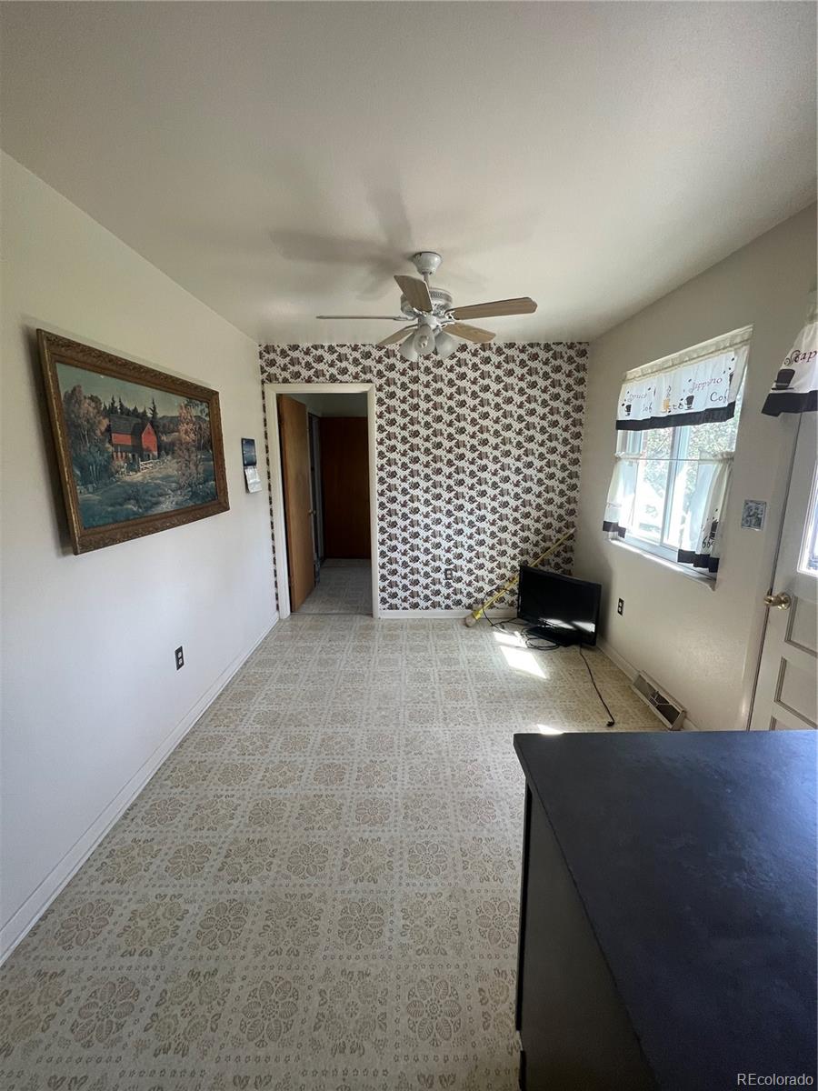 MLS Image #18 for 1654  longbranch street,strasburg, Colorado