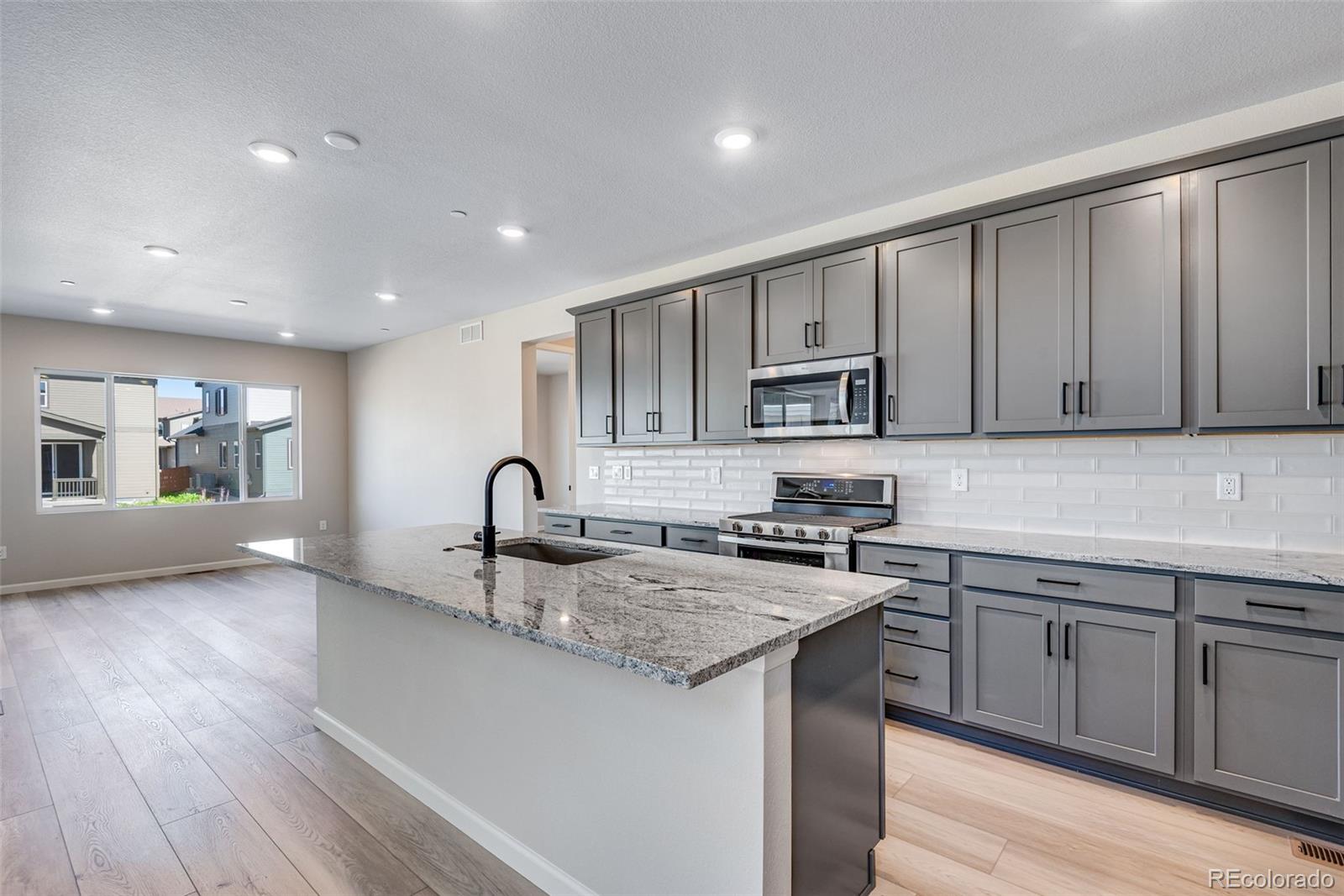 MLS Image #16 for 9973  worchester street,commerce city, Colorado