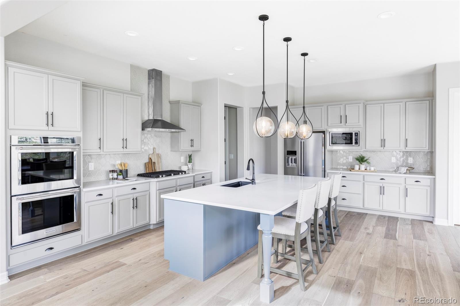 MLS Image #0 for 27500 e lakeview drive,aurora, Colorado