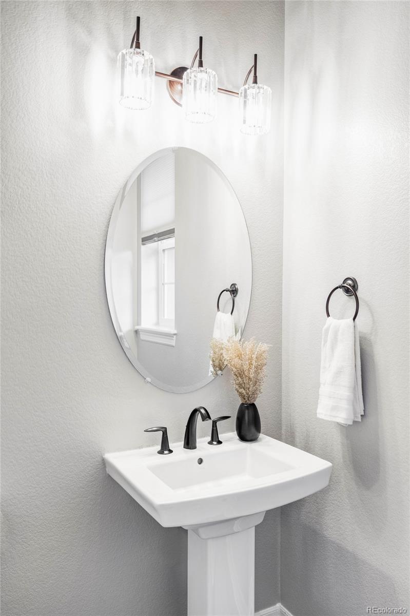 MLS Image #16 for 27500 e lakeview drive,aurora, Colorado