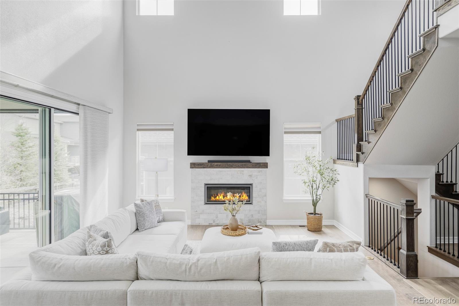MLS Image #9 for 27500 e lakeview drive,aurora, Colorado