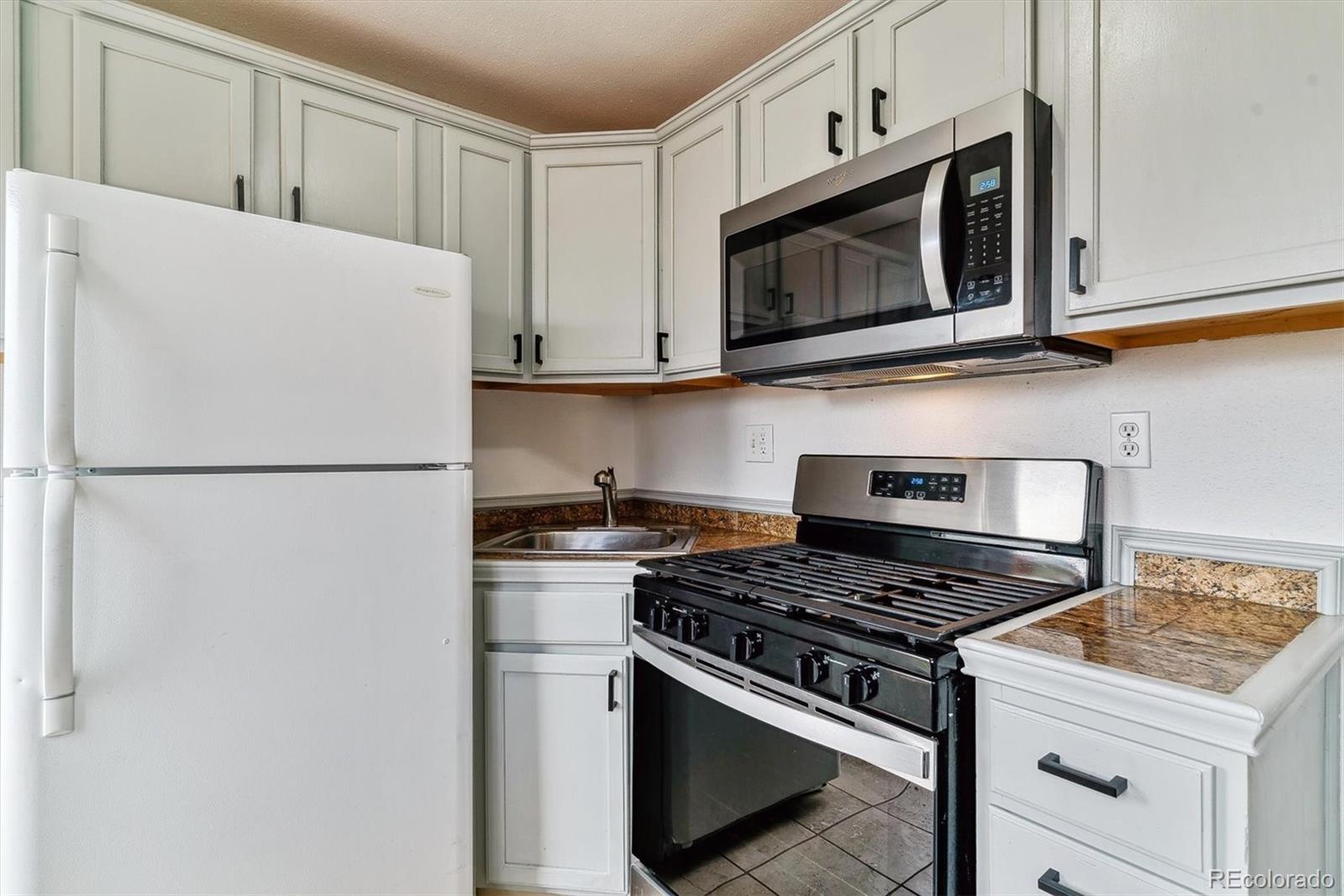 MLS Image #7 for 1804  grove street,denver, Colorado