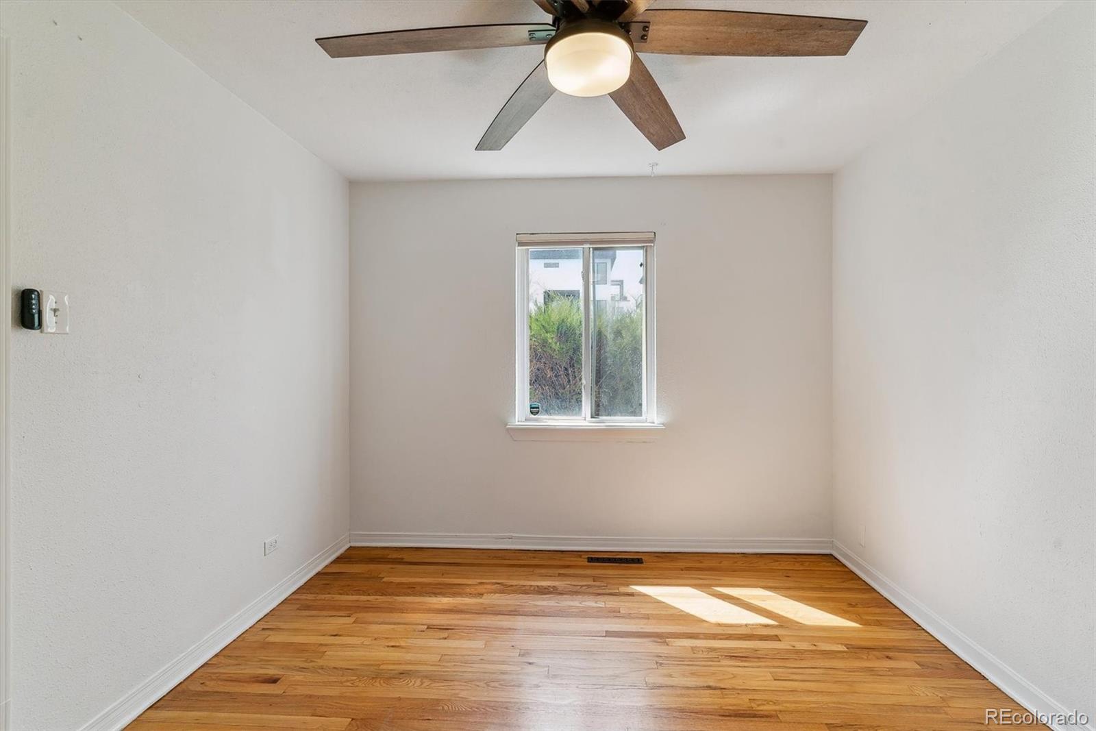 MLS Image #8 for 1804  grove street,denver, Colorado