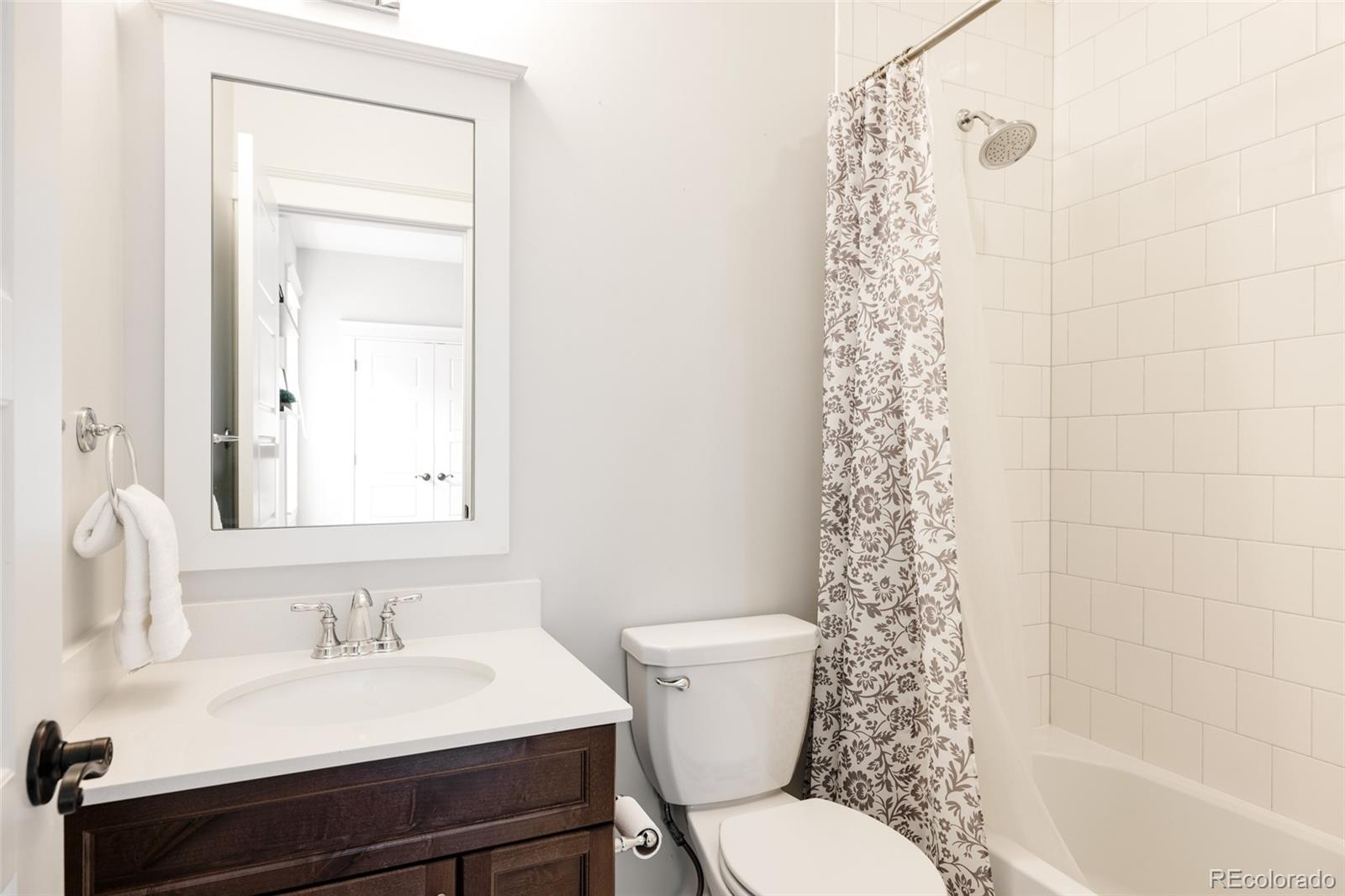 MLS Image #18 for 10106 e 59th place,denver, Colorado