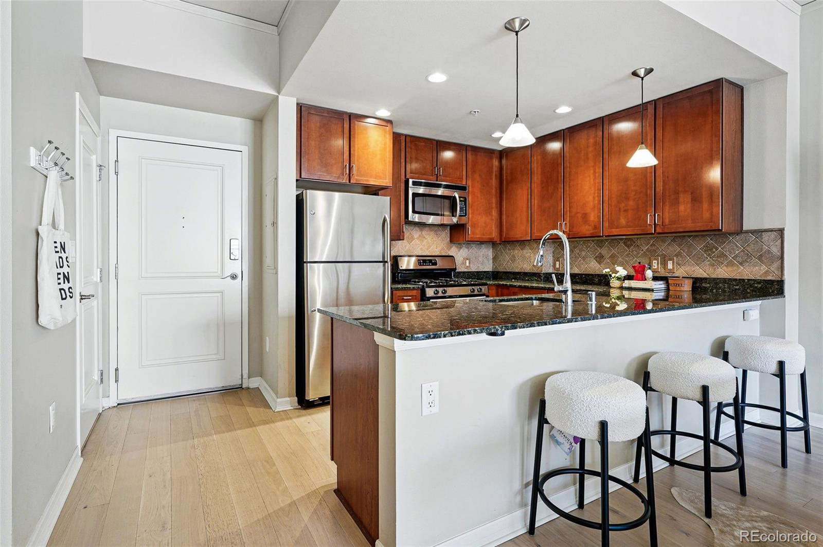 MLS Image #3 for 1975 n grant street,denver, Colorado