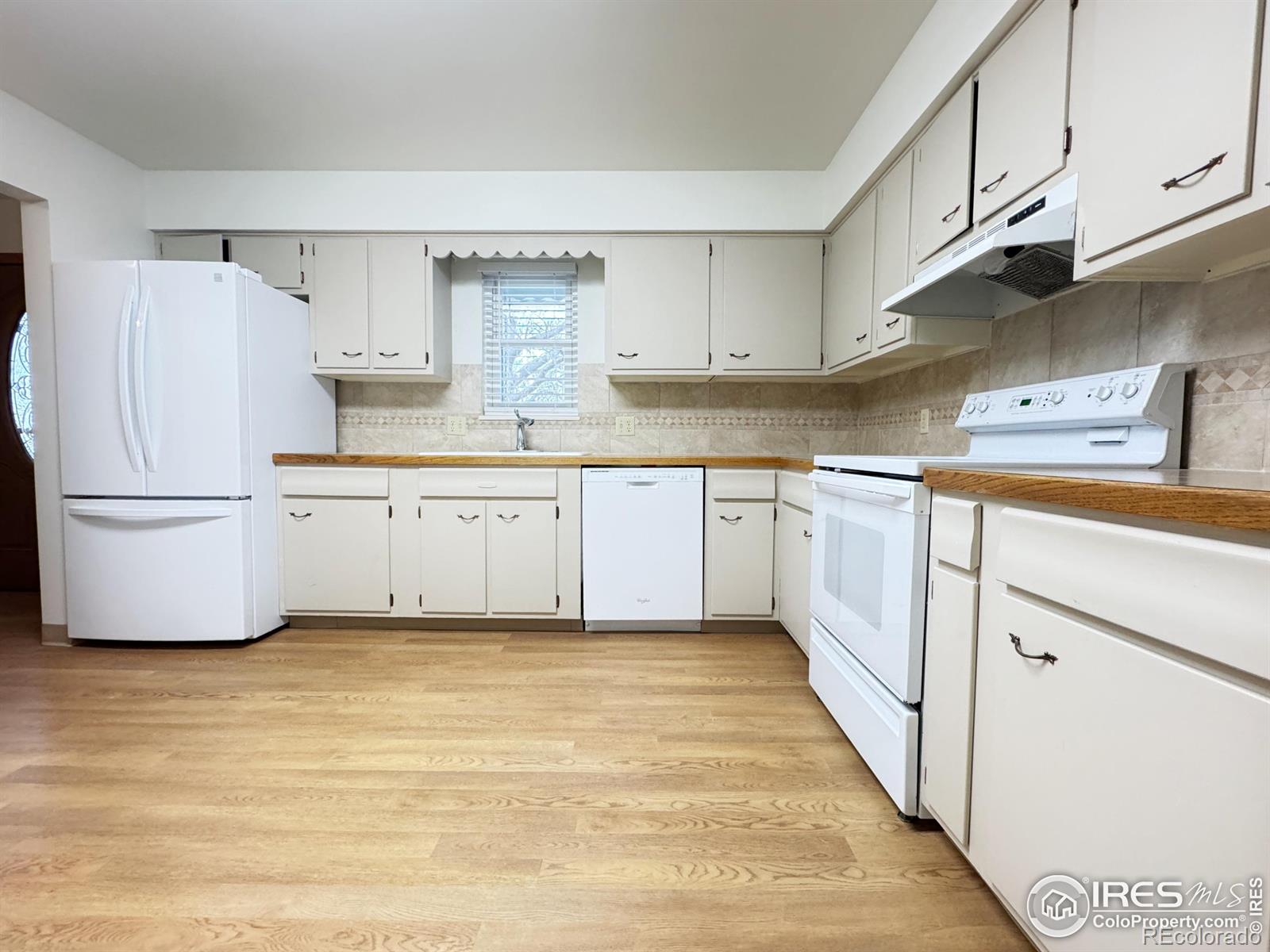 MLS Image #3 for 811  karen street,fort morgan, Colorado
