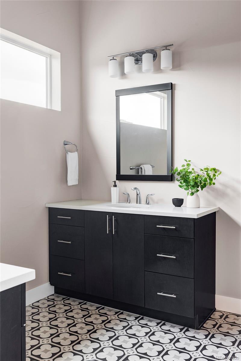 MLS Image #15 for 9388 e 59th place,denver, Colorado