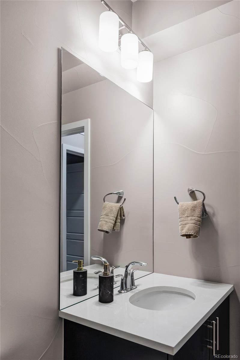 MLS Image #25 for 9388 e 59th place,denver, Colorado