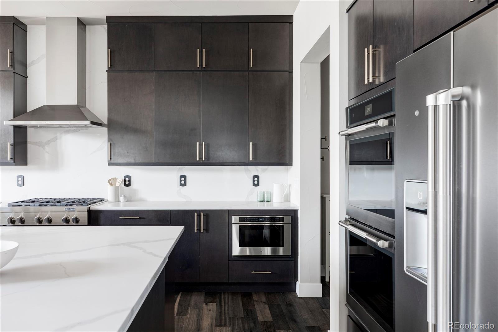 MLS Image #3 for 9388 e 59th place,denver, Colorado