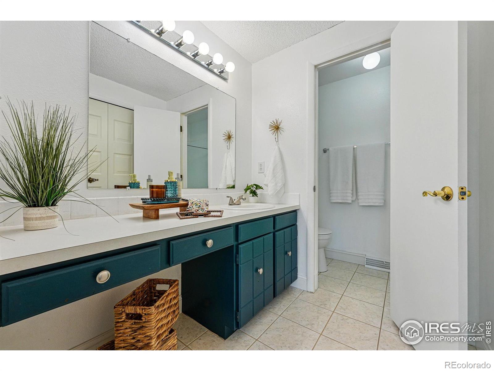 MLS Image #25 for 9601  sierra drive,arvada, Colorado