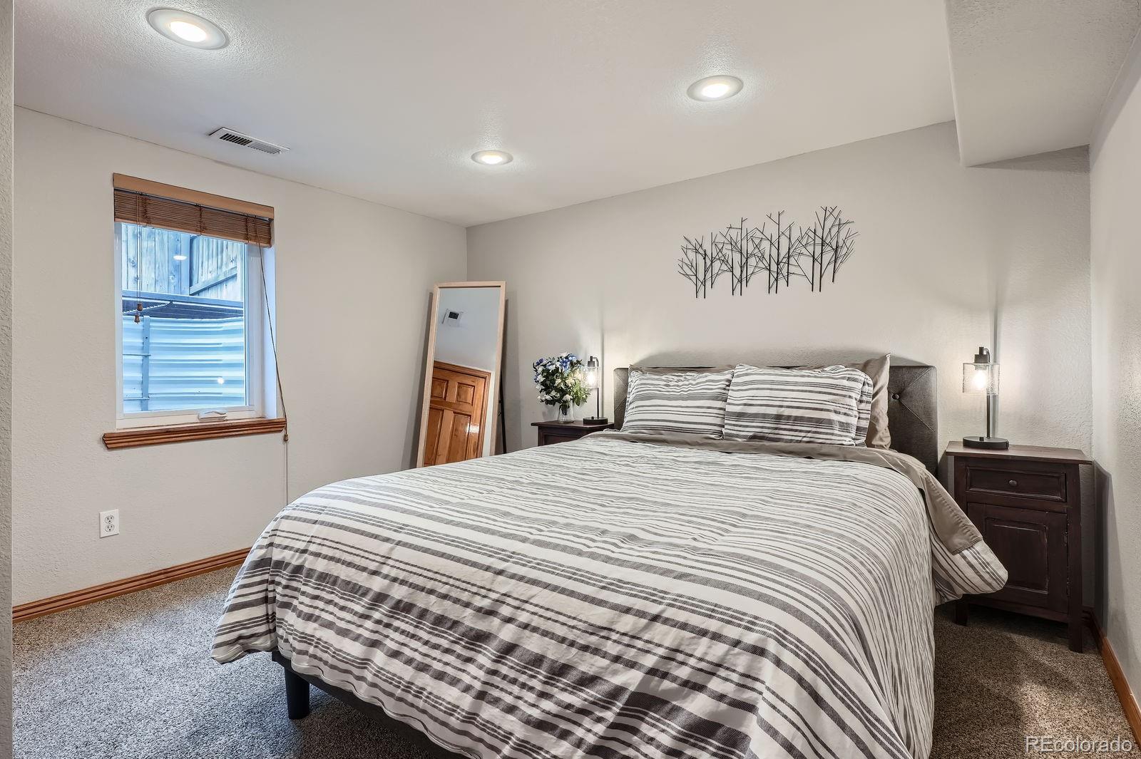MLS Image #23 for 1230 s emerson st dr,denver, Colorado