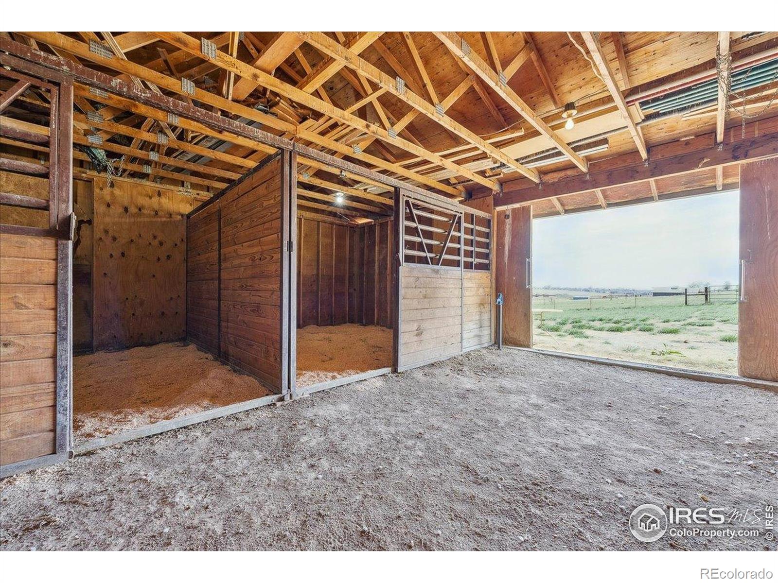 MLS Image #36 for 1916 w county road 6 ,berthoud, Colorado