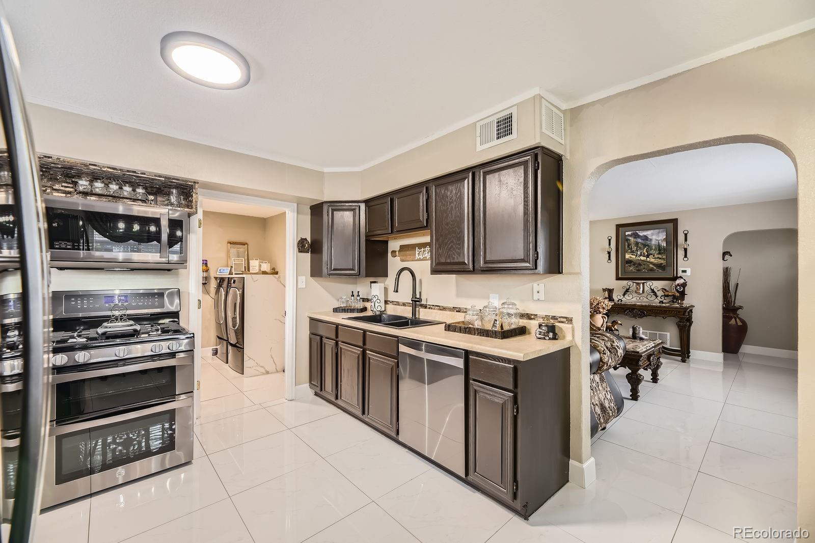 MLS Image #10 for 9391  lilly court,thornton, Colorado