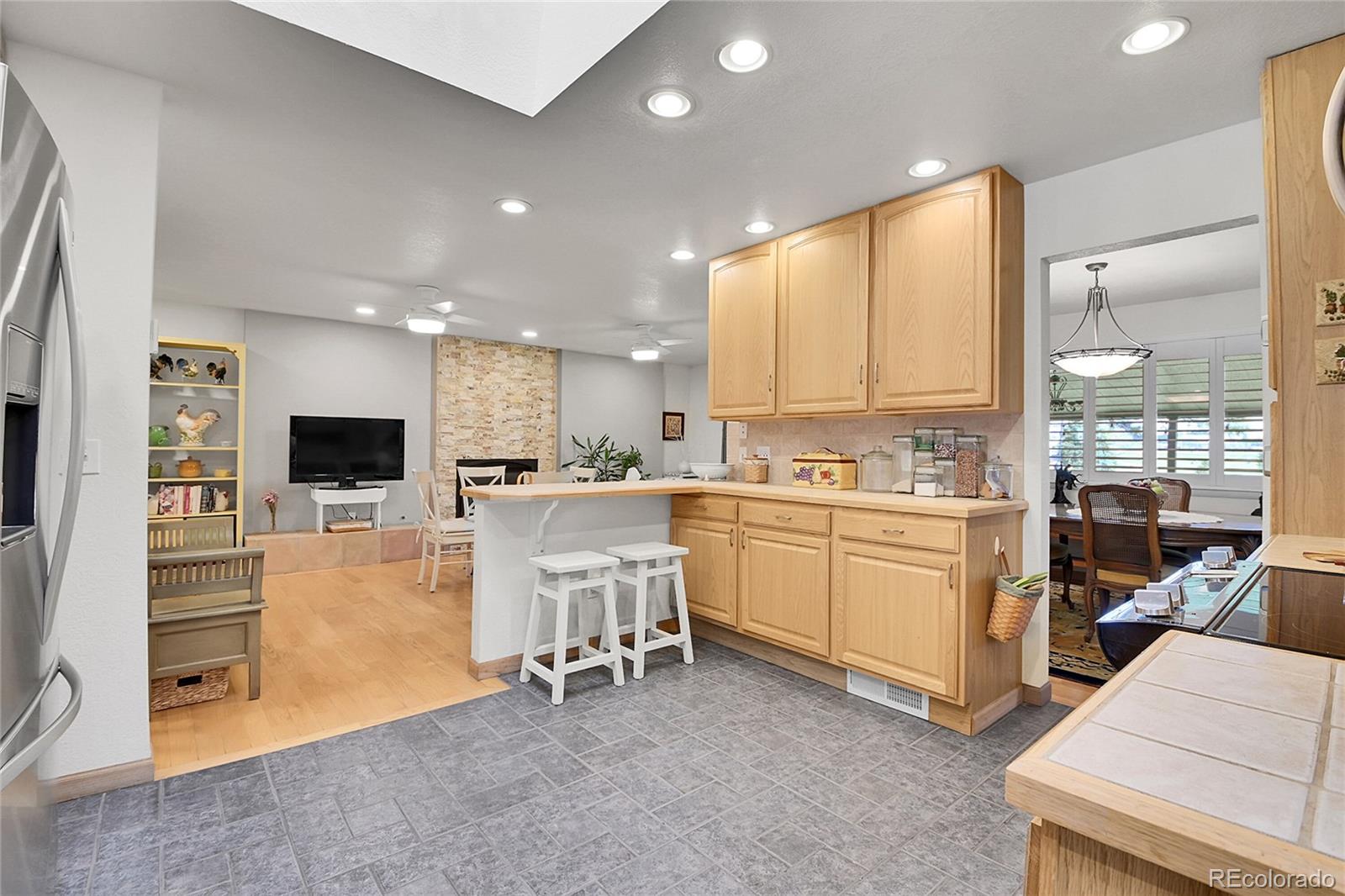 MLS Image #6 for 8468  chase drive,arvada, Colorado