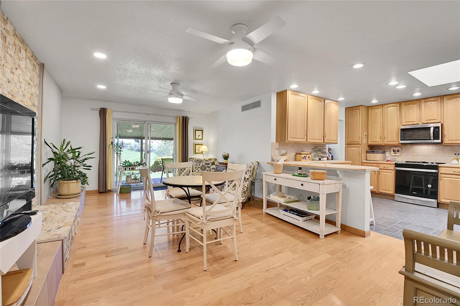 MLS Image #8 for 8468  chase drive,arvada, Colorado