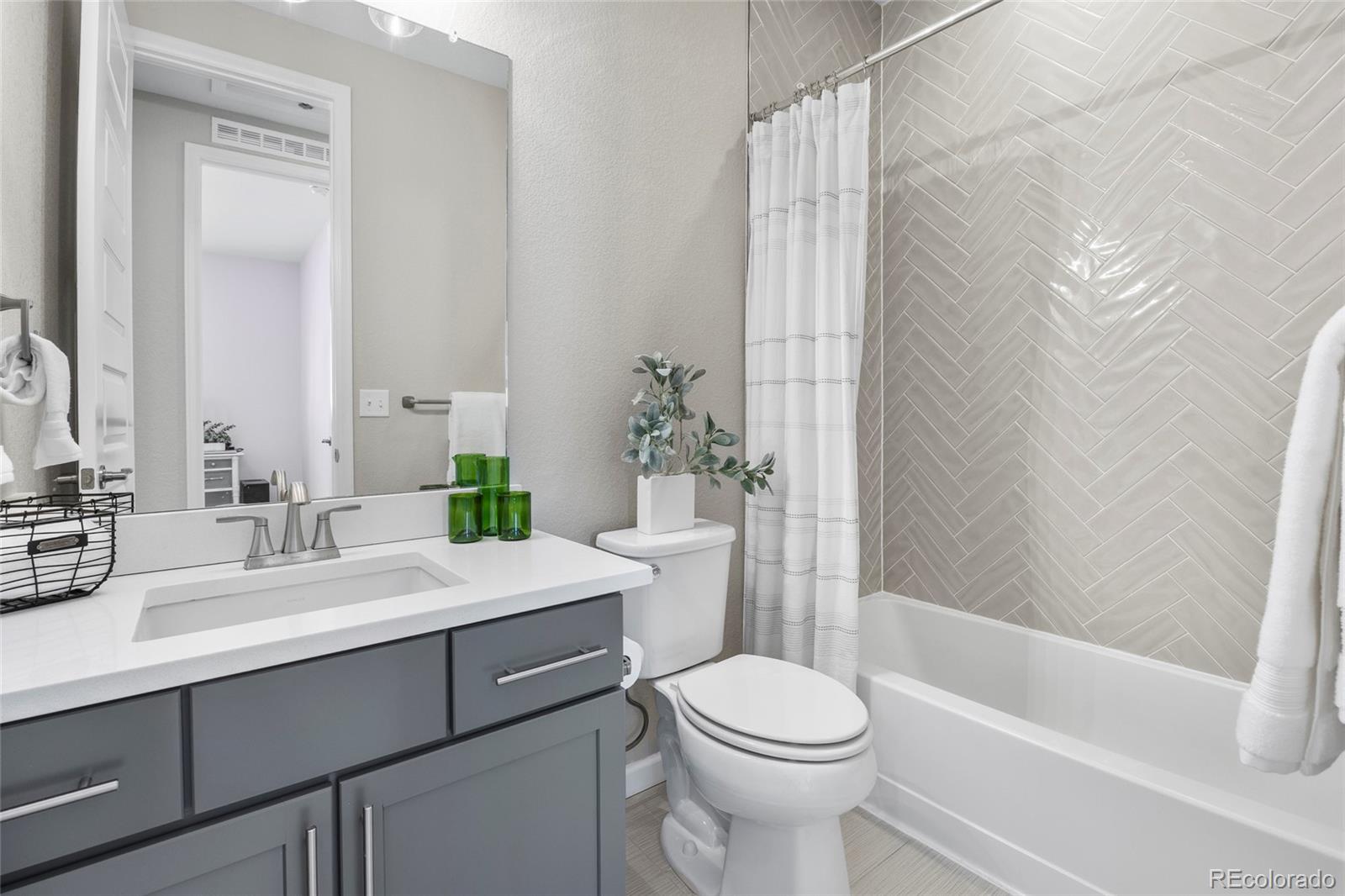 MLS Image #20 for 4265 e iliff avenue,denver, Colorado