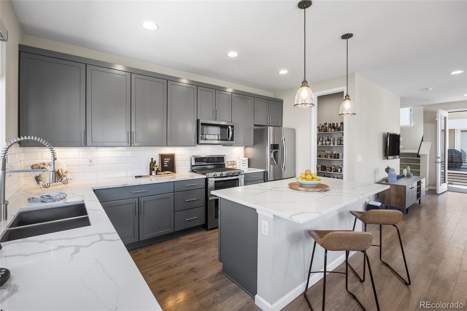 MLS Image #4 for 4265 e iliff avenue,denver, Colorado