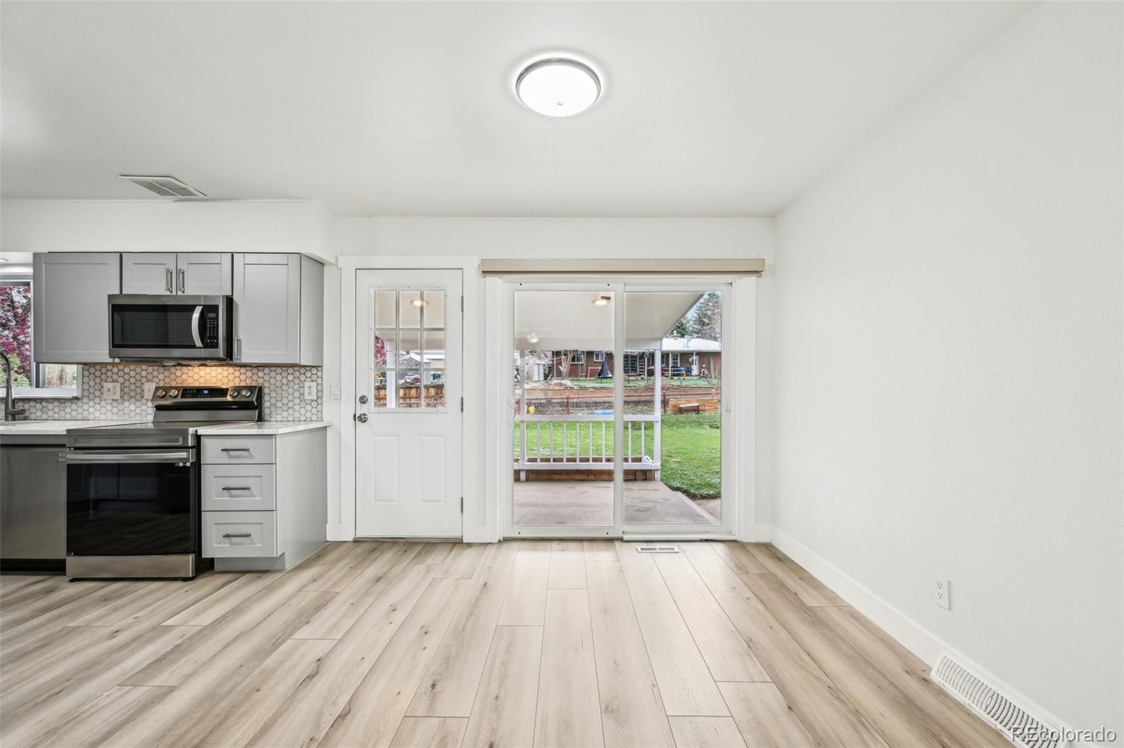 MLS Image #10 for 8307 e lehigh drive,denver, Colorado