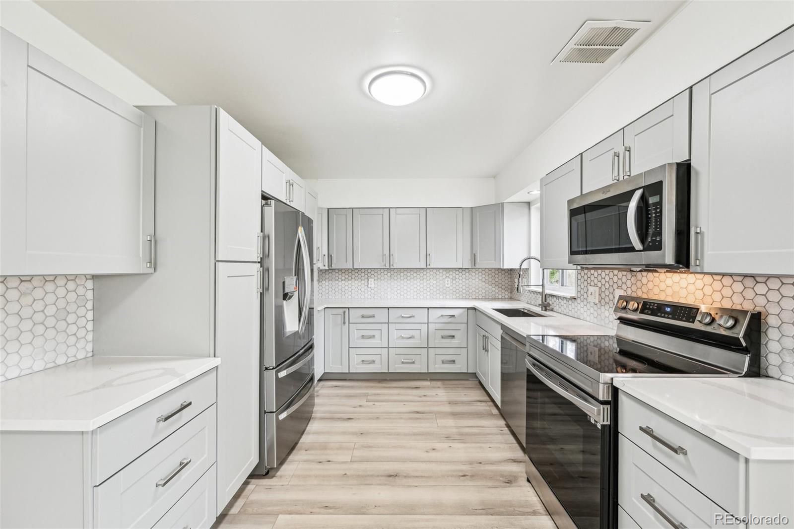 MLS Image #12 for 8307 e lehigh drive,denver, Colorado